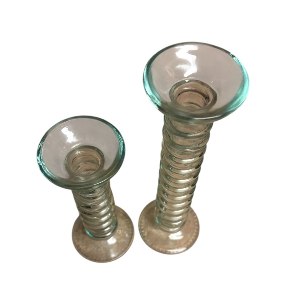 Set of 2 - Vintage La Mediterranea Recycled Clear/Green Glass Candlesticks. - Picture 3 of 5